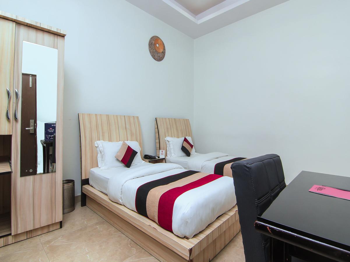 Oyo 1358 Hotel Crossroad Λάκναου Εξωτερικό φωτογραφία