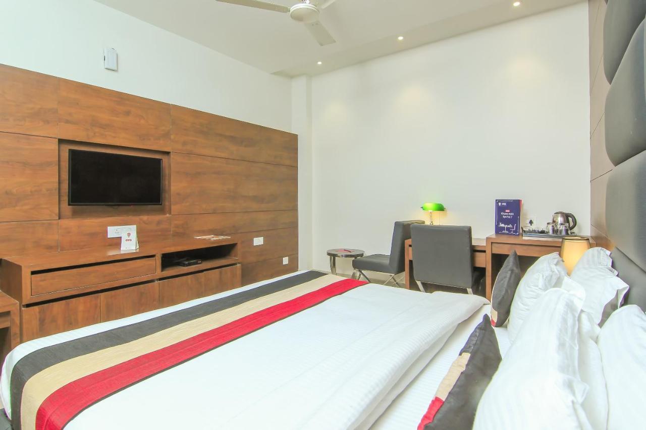 Oyo 1358 Hotel Crossroad Λάκναου Εξωτερικό φωτογραφία
